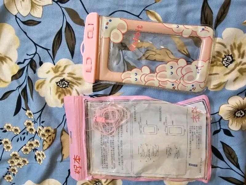 Universal Cartoon Waterproof Mobile Cover - Gadgetbro