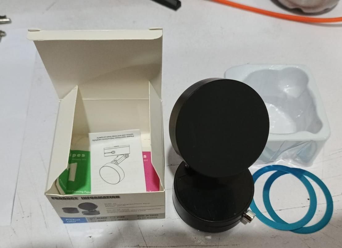 Vacuum Magnetic Suction Phone Holder - Gadgetbro